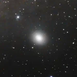 M 32